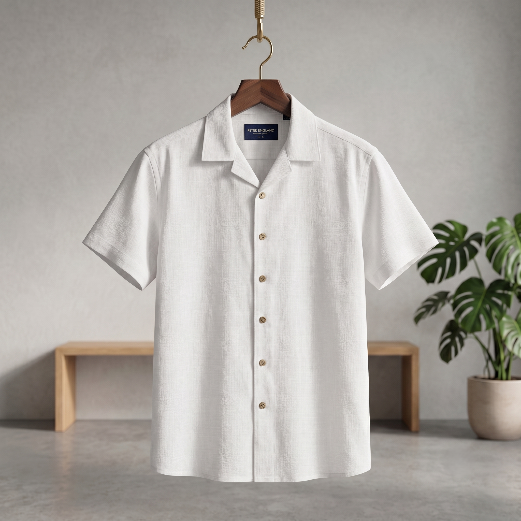 White short-sleeve Cuban half shirt with point collar and button front